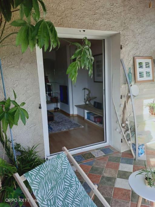 Appartement Au Coeur Du Village De Callian Exterior photo